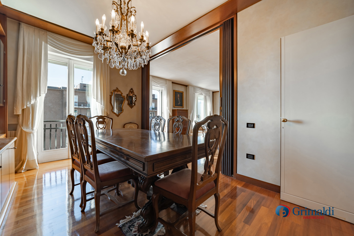 Appartamento con box a Milano