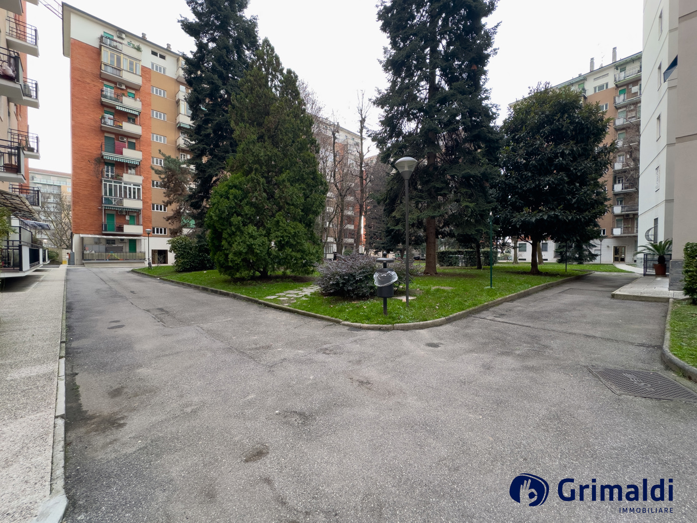 Trilocale da ristrutturare a Milano