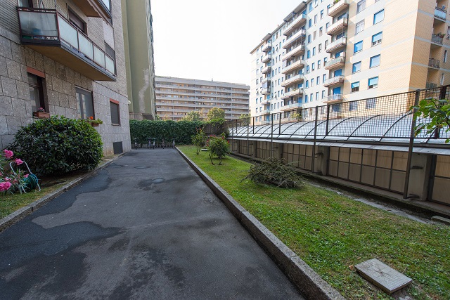 Bilocale arredato in affitto a Milano