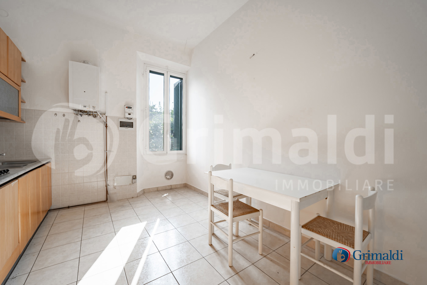 Stabile/Palazzo con giardino a Saronno