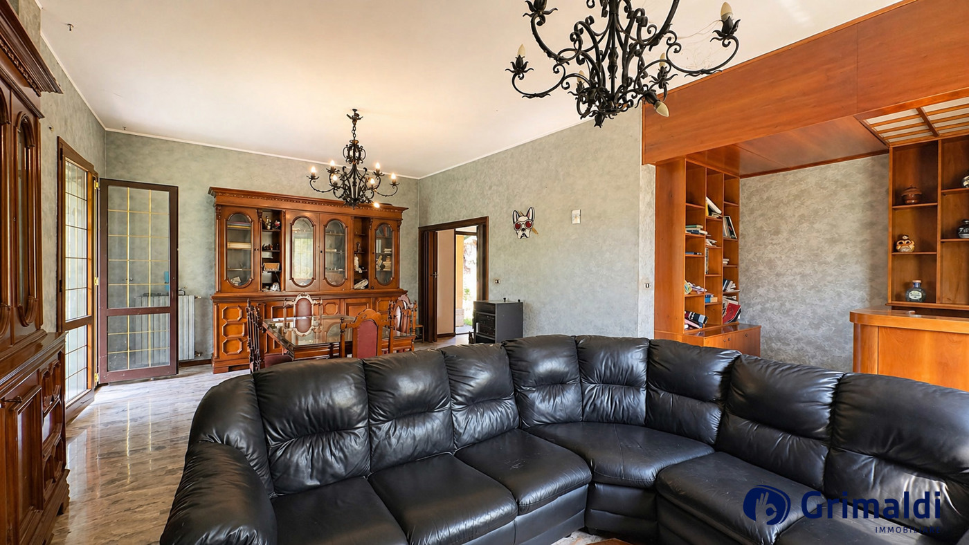 Villa con giardino a Pogliano Milanese
