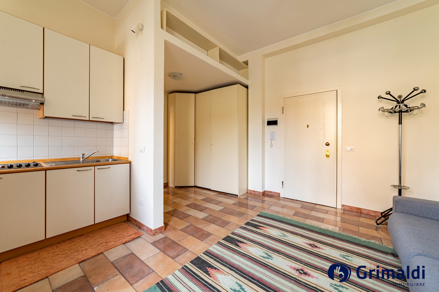 Monolocale arredato in affitto a Milano