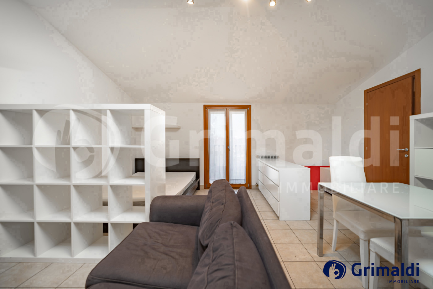 Monolocale arredato in affitto a Milano