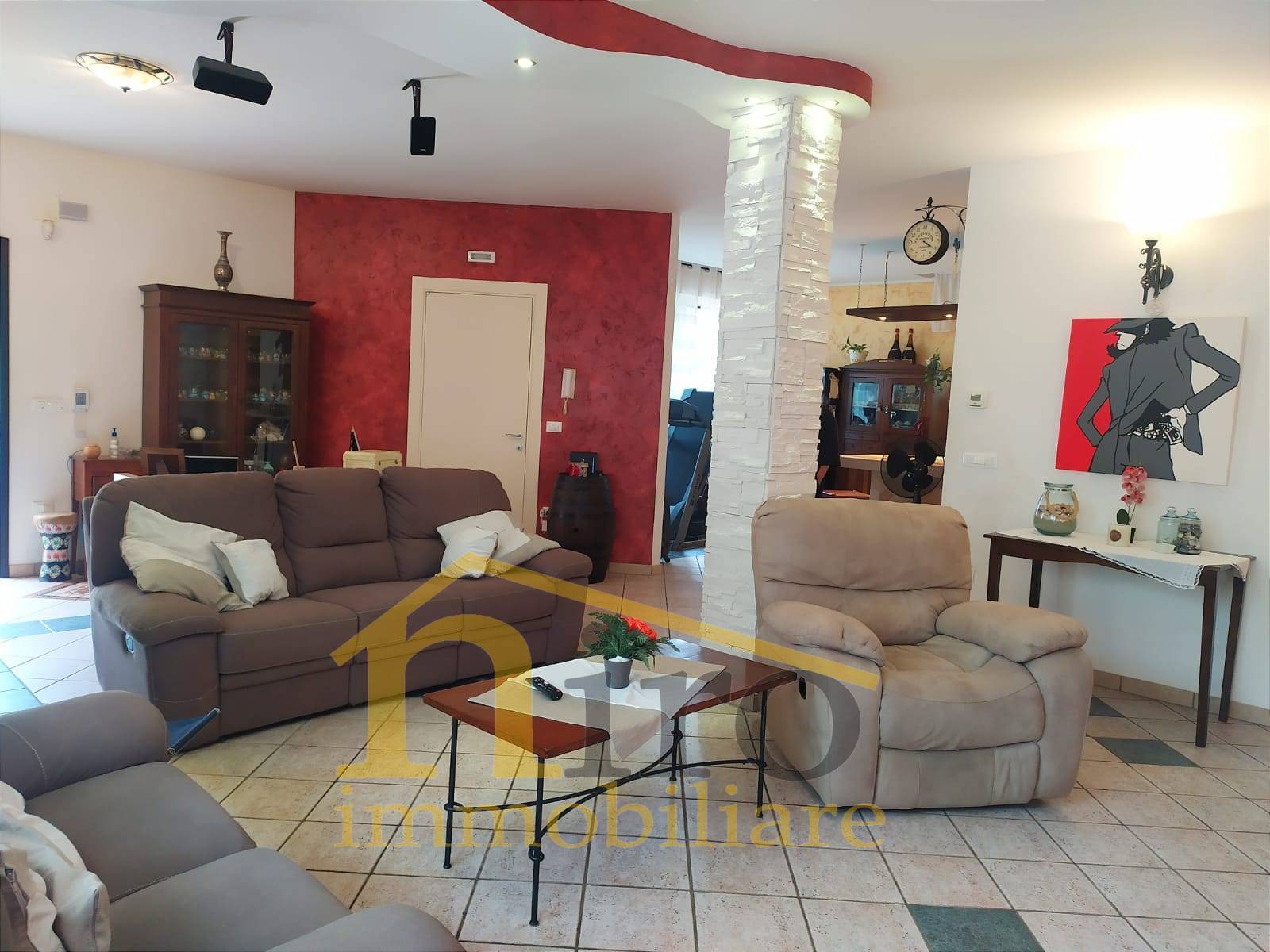 Appartamento in vendita a Citt Sant'Angelo, San Martino Alta