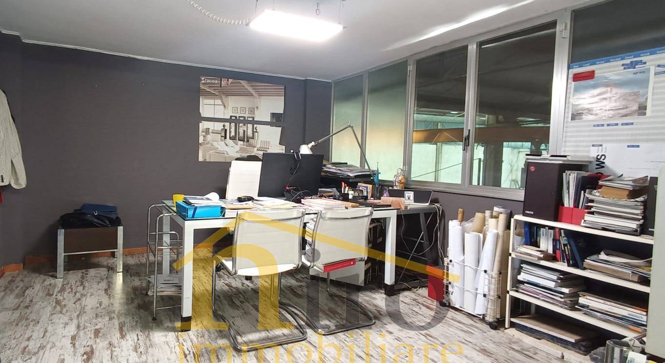 Capannone in vendita a San Giovanni Teatino