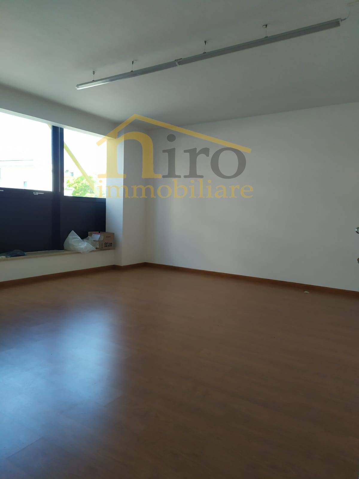 Studio/Ufficio in affitto a Pescara, Centro