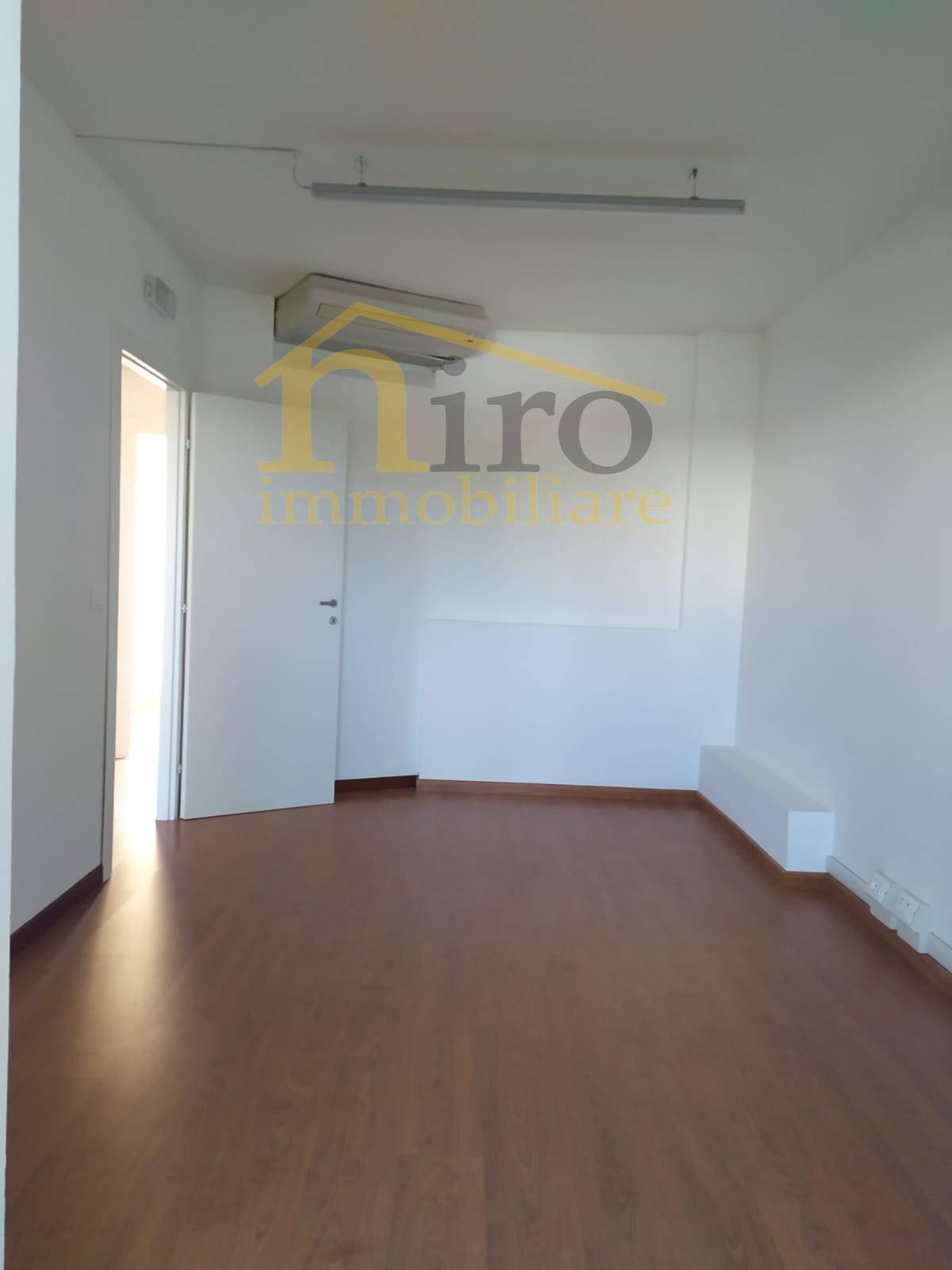 Studio/Ufficio in affitto a Pescara, Centro