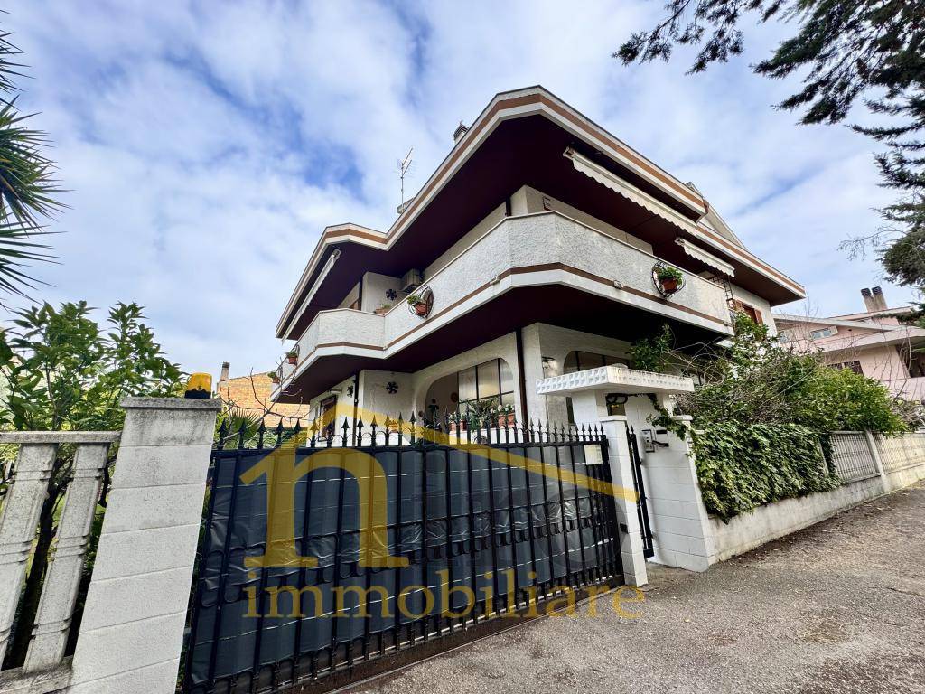 Villa in vendita a Montesilvano