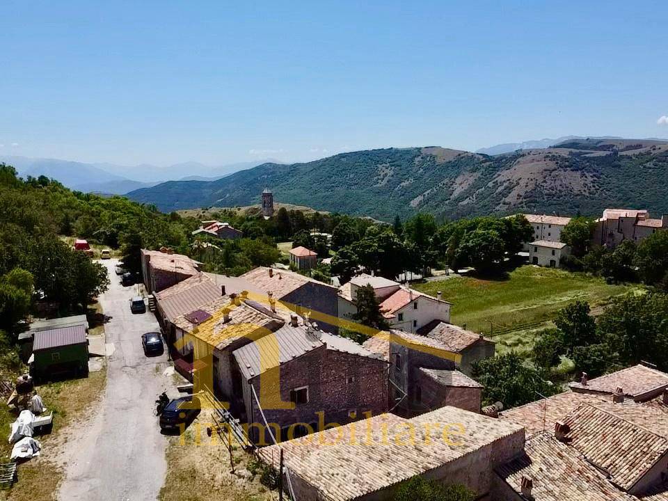 Casa singola in vendita a Santo Stefano di Sessanio