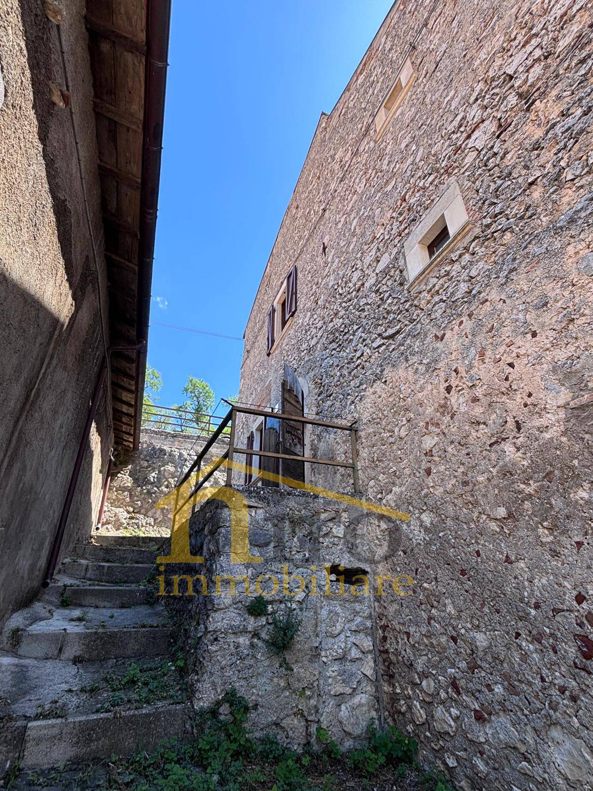 Casa singola in vendita a Santo Stefano di Sessanio