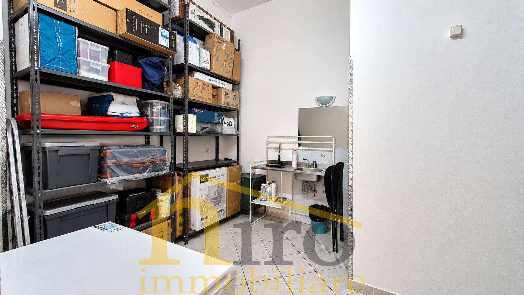 Box o garage in vendita a Pescara, Centro