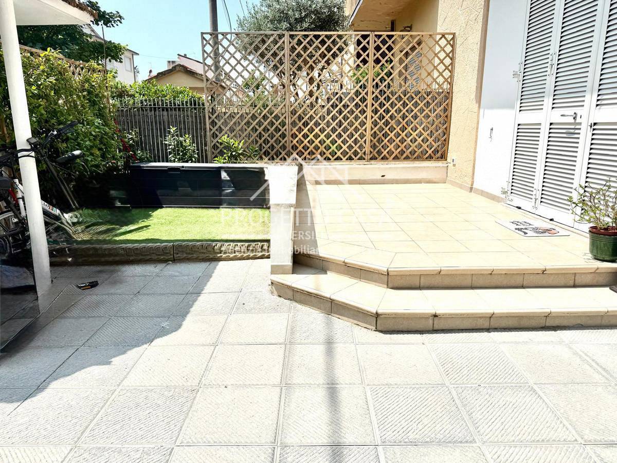 Casa / Villa in vendita a Camaiore, Lido di Camaiore