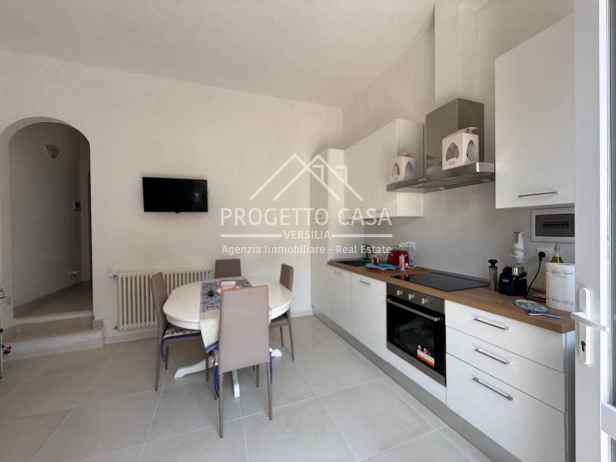 Casa / Villa in vendita a Camaiore, Lido di Camaiore