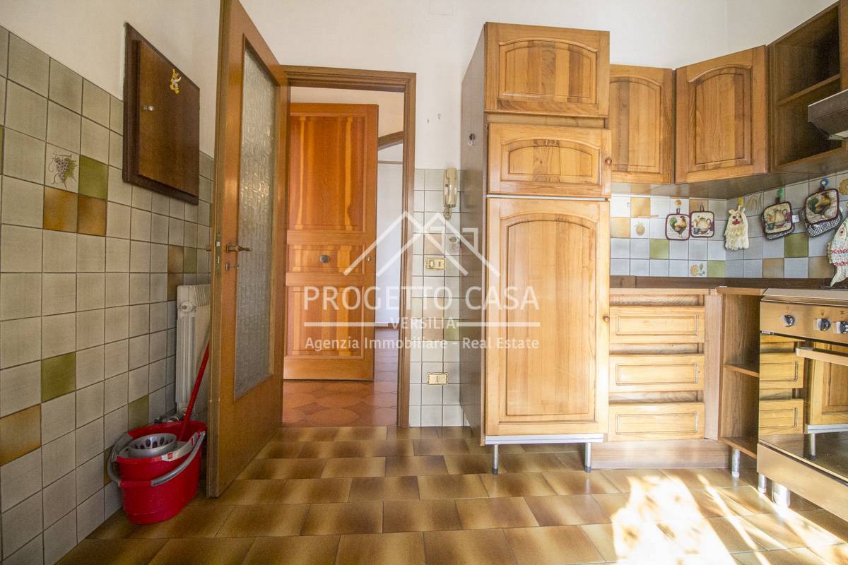 Casa / Villa in vendita a Viareggio, Torre del Lago Puccini