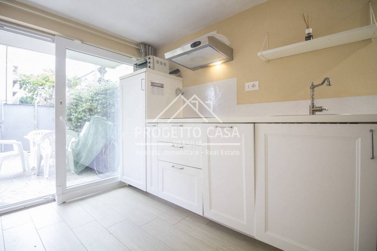 Appartamento in vendita a Camaiore, Lido di Camaiore