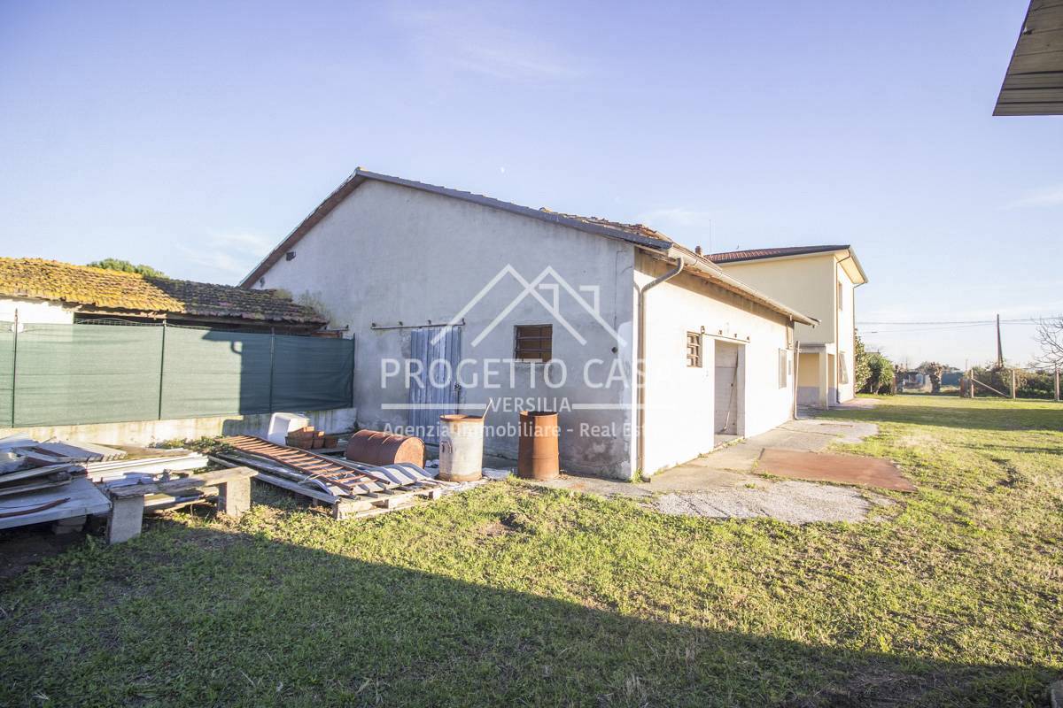 Casa / Villa in vendita a Viareggio, Bicchio / Varignano