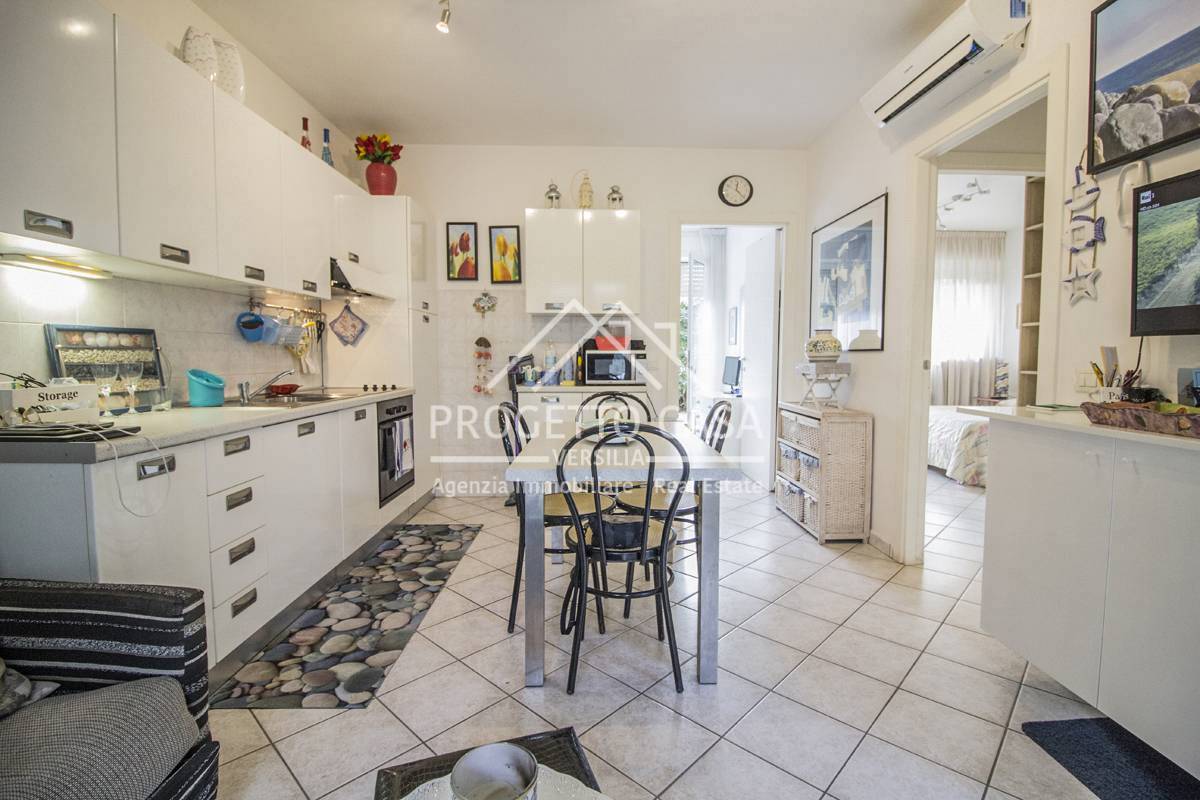 Appartamento in vendita a Pietrasanta, Marina di Pietrasanta