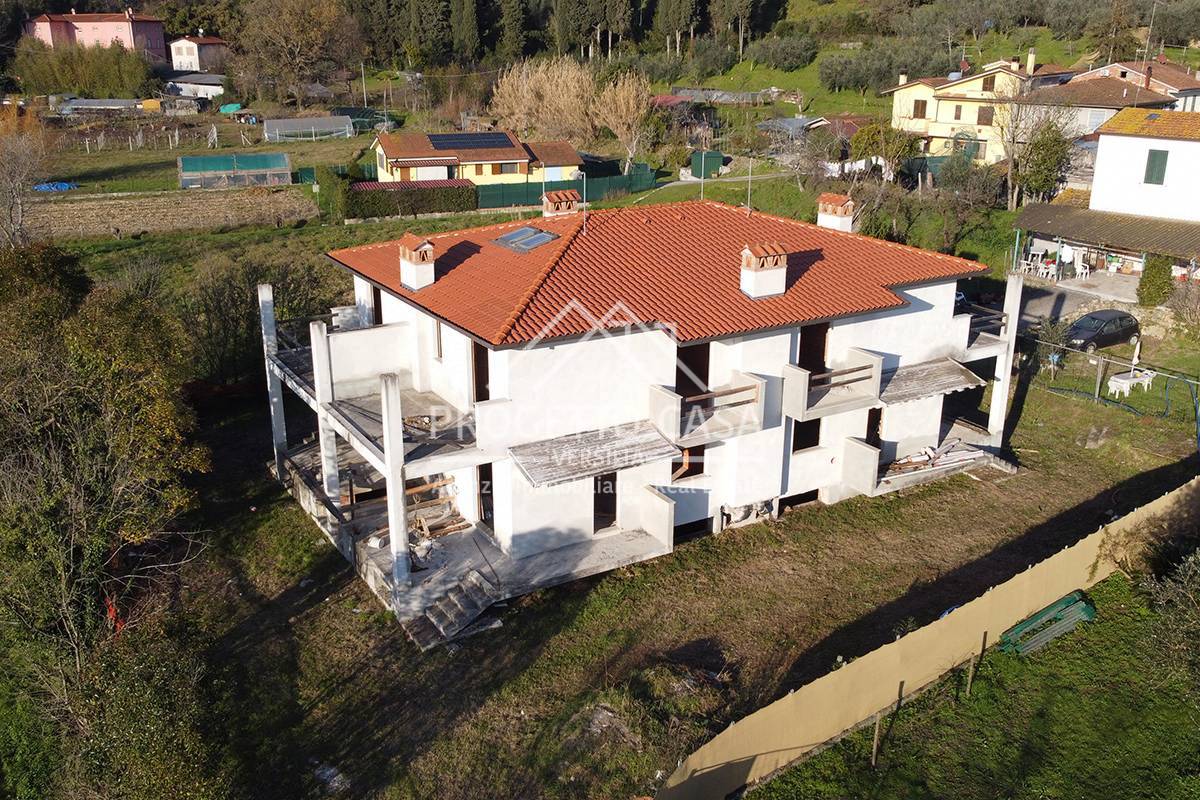 Casa / Villa in vendita a Camaiore, Capezzano Pianore