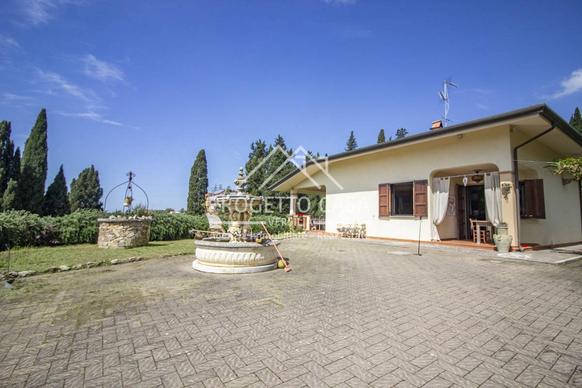 Casa / Villa in vendita a Massarosa, Piano del Quercione