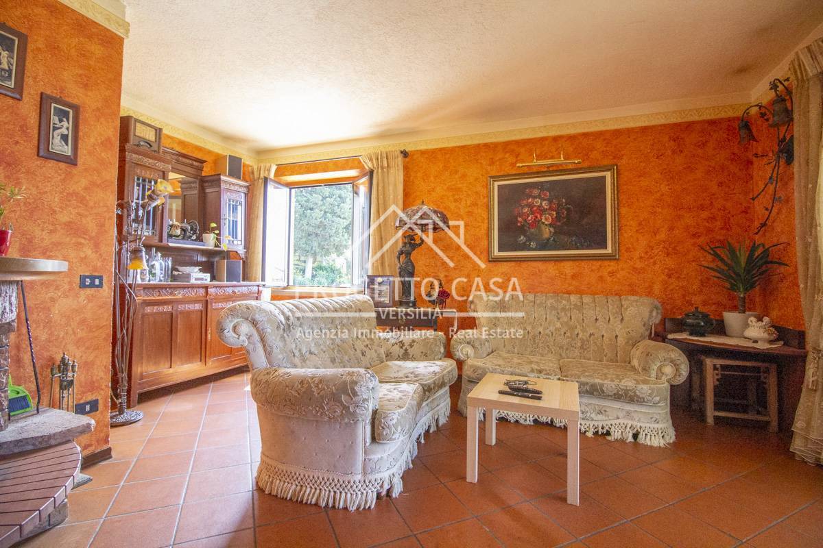 Casa / Villa in vendita a Massarosa, Piano del Quercione