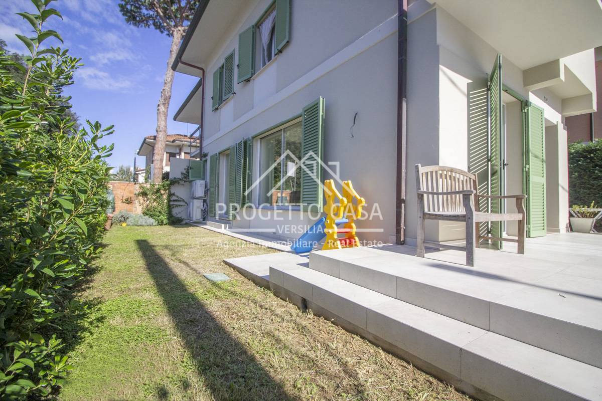 Casa / Villa in vendita a Pietrasanta, Marina di Pietrasanta