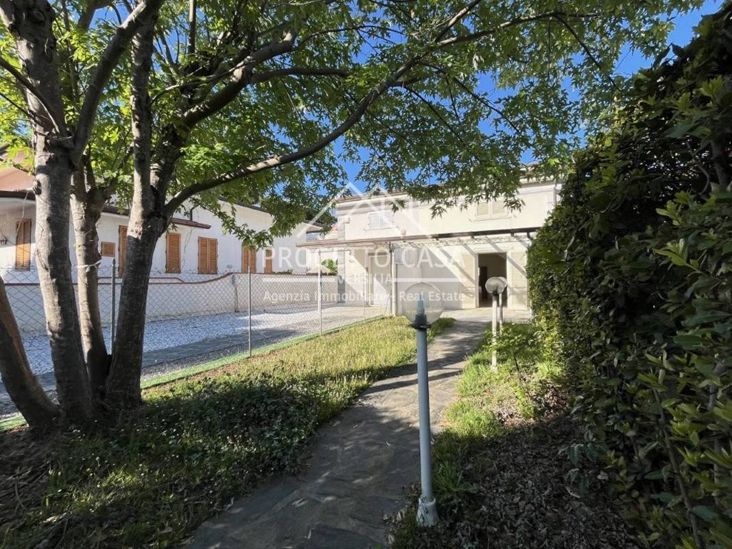 Casa / Villa in vendita a Pietrasanta, Marina di Pietrasanta