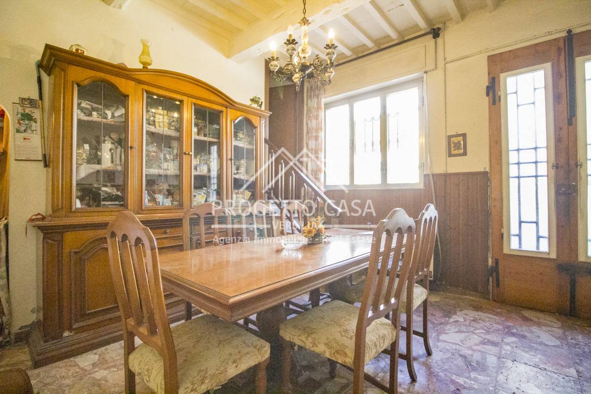 Casa / Villa in vendita a Viareggio, Migliarina / Montramito / Terminetto