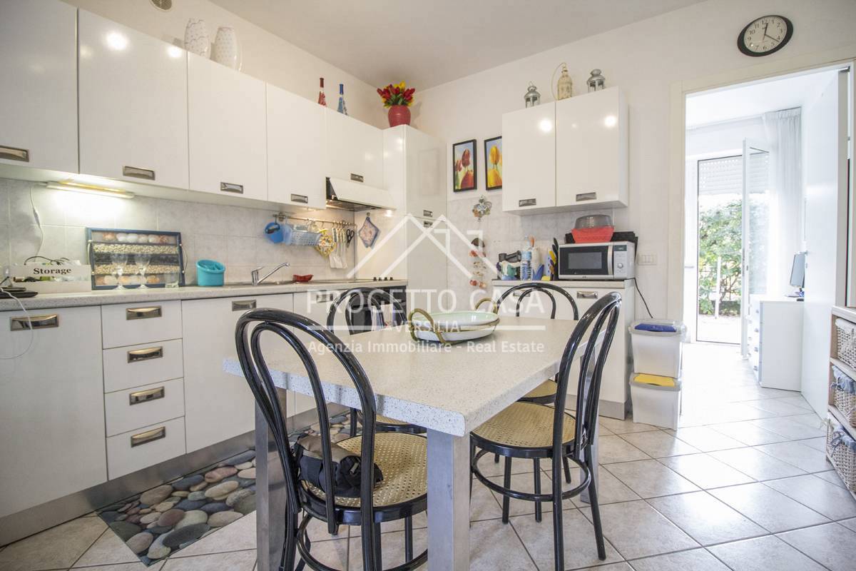 Appartamento in vendita a Pietrasanta, Marina di Pietrasanta