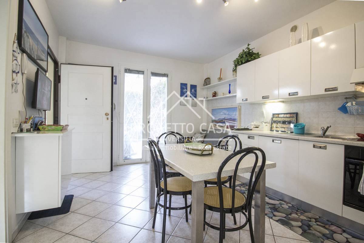 Appartamento in vendita a Pietrasanta, Marina di Pietrasanta