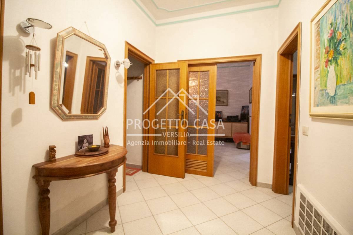 Casa / Villa in vendita a Viareggio, Torre del Lago Puccini