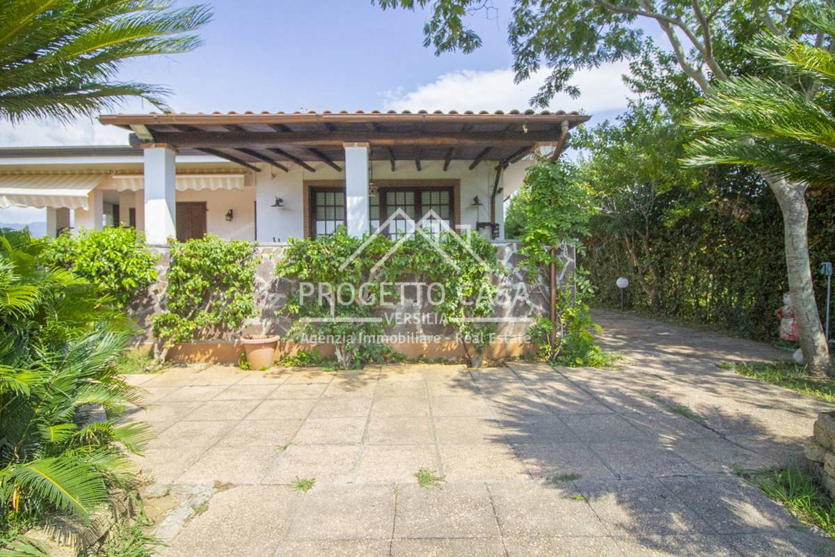 Casa / Villa in vendita a Camaiore, Lido di Camaiore