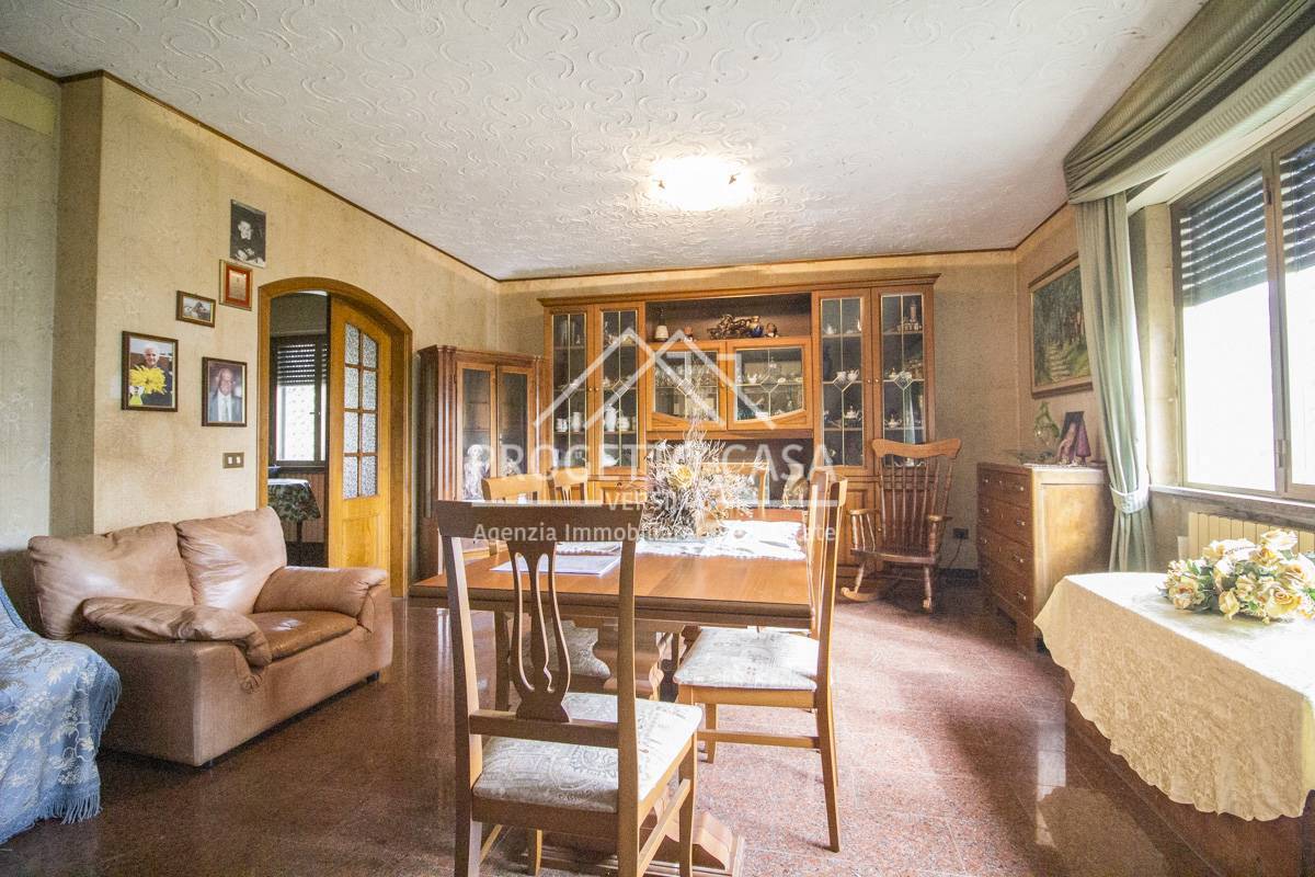 Casa / Villa in vendita a Camaiore, Capezzano Pianore