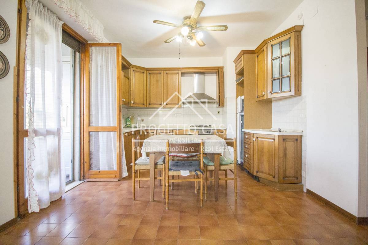 Appartamento in vendita a Viareggio, Bicchio / Varignano