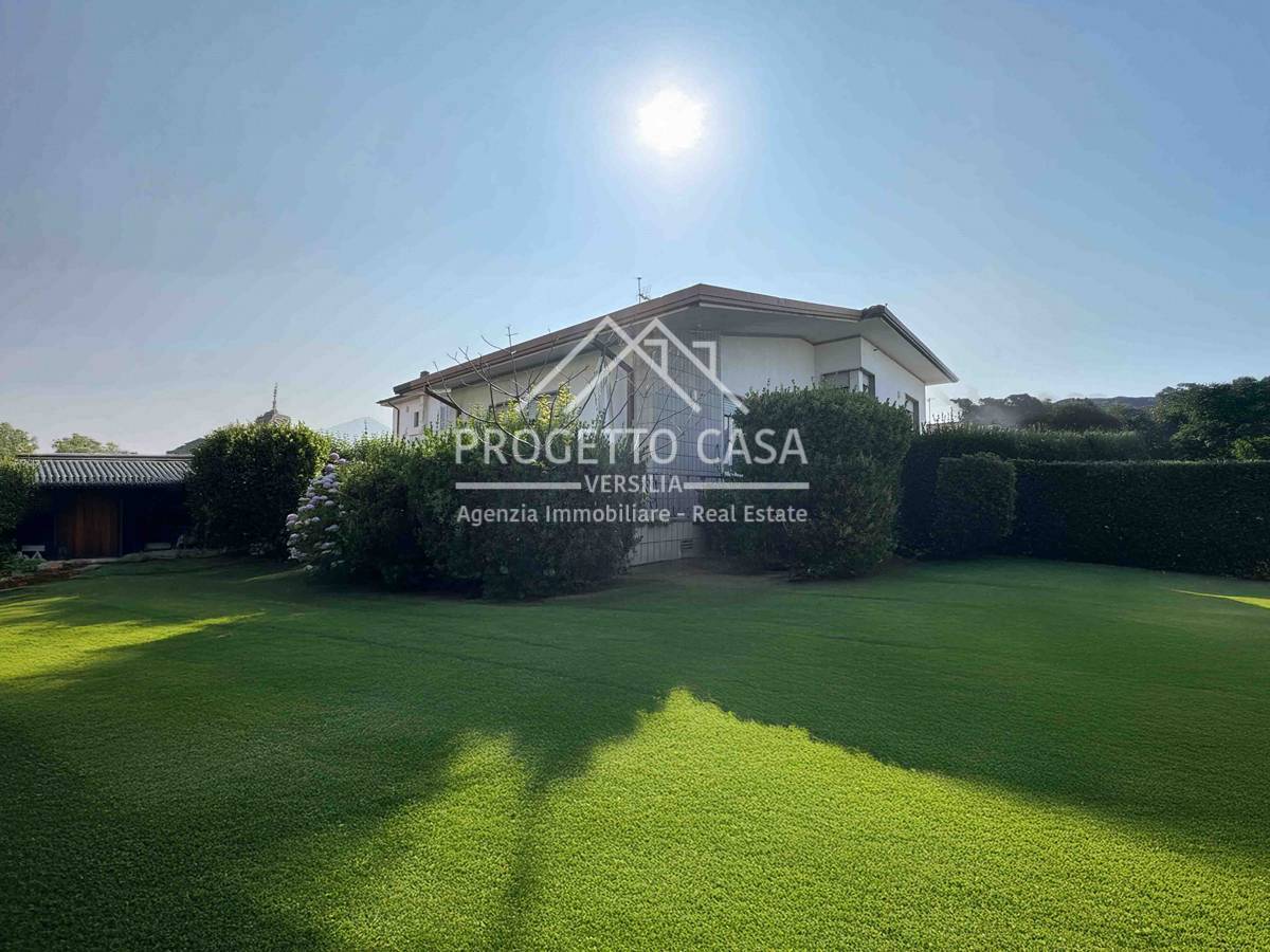 Casa / Villa in vendita a Pietrasanta, Marina di Pietrasanta