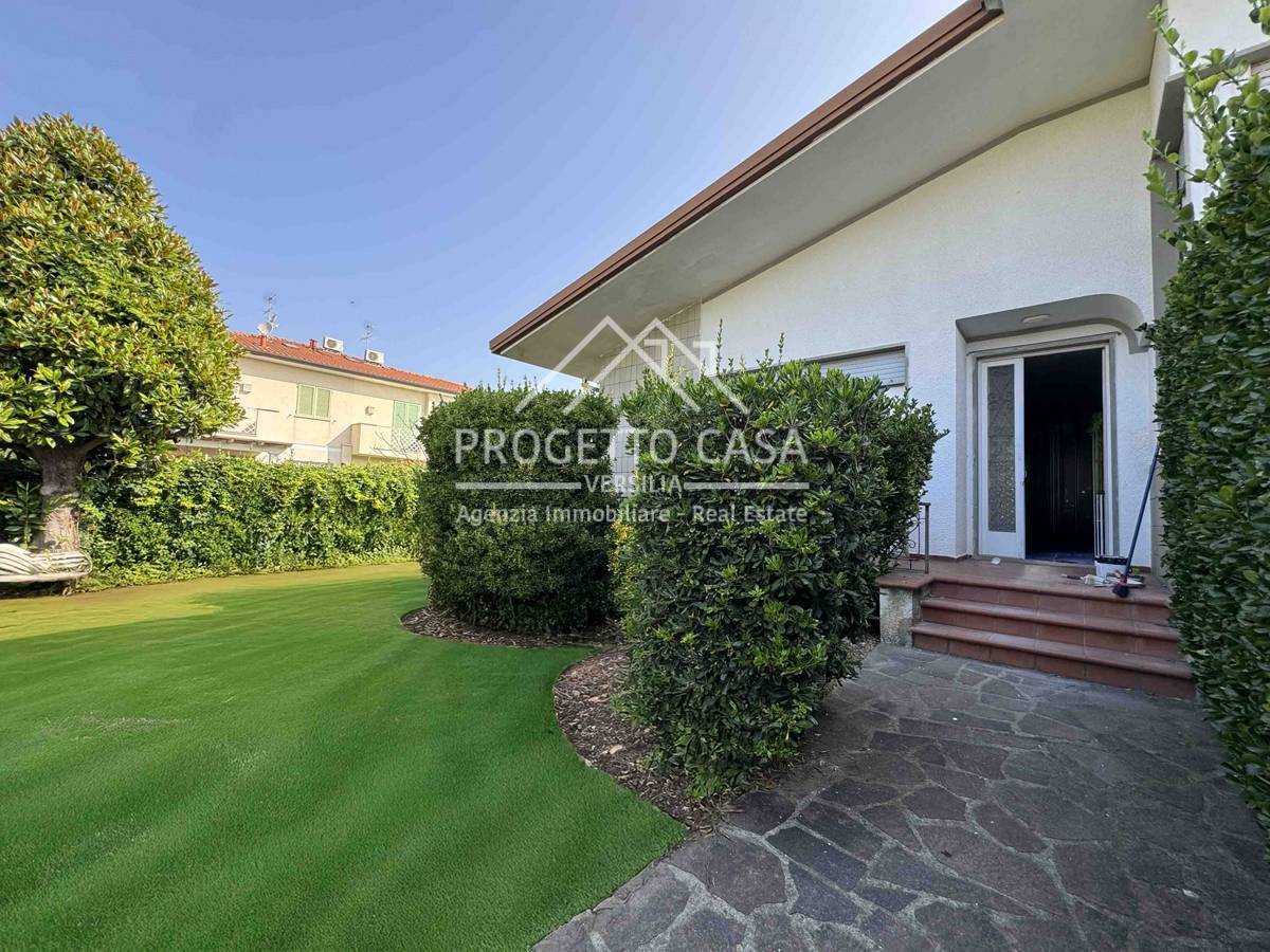 Casa / Villa in vendita a Pietrasanta, Marina di Pietrasanta