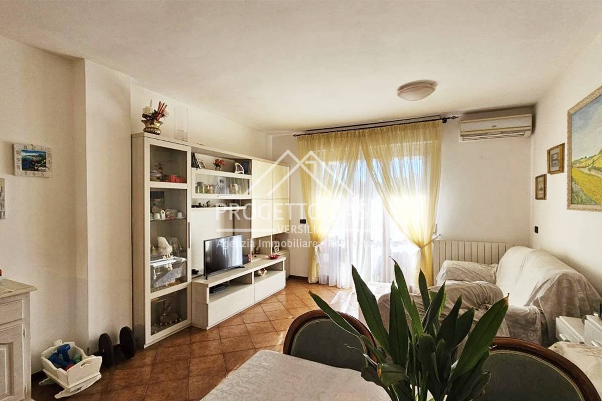 Appartamento in vendita a Viareggio, Bicchio / Varignano