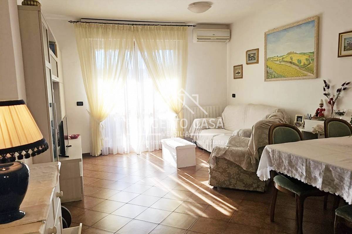 Appartamento in vendita a Viareggio, Bicchio / Varignano