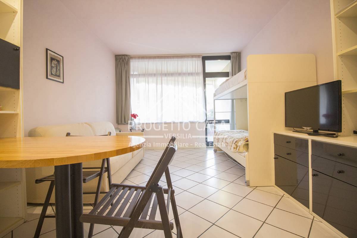 Appartamento in vendita a Camaiore, Lido di Camaiore