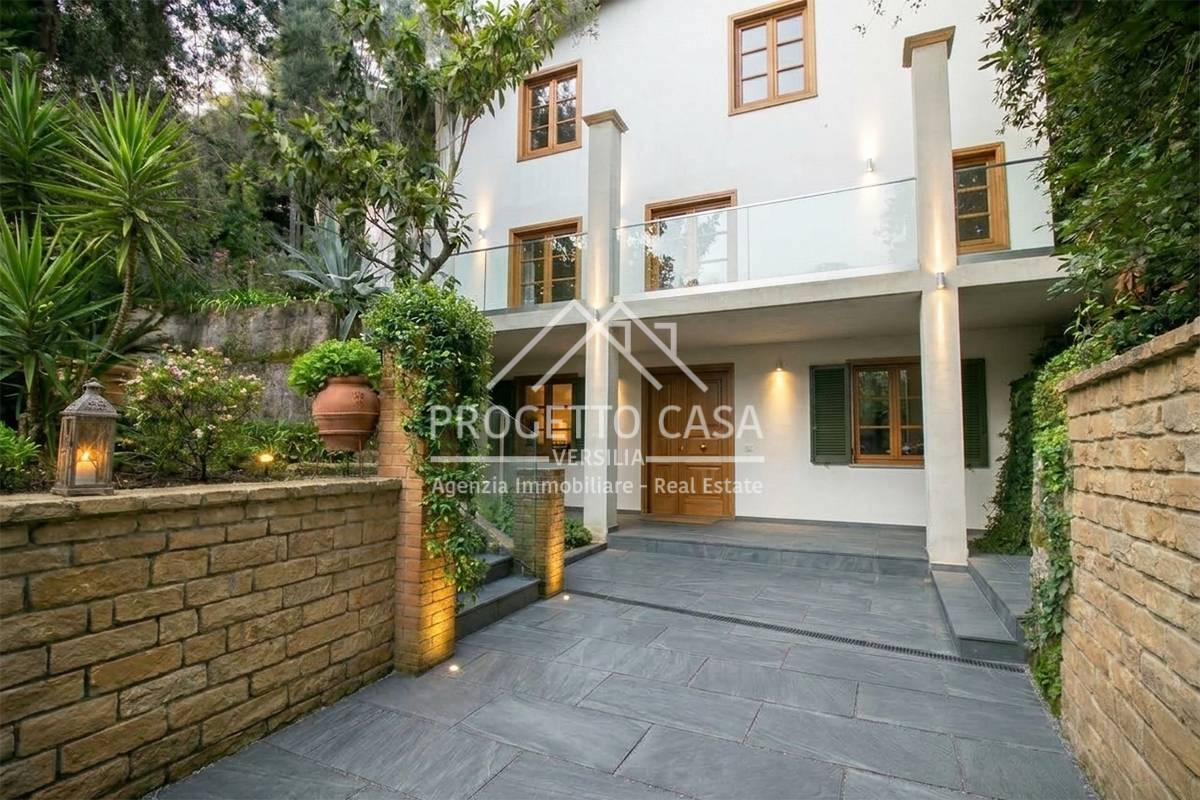 Casa / Villa in vendita a Pietrasanta, Pietrasanta