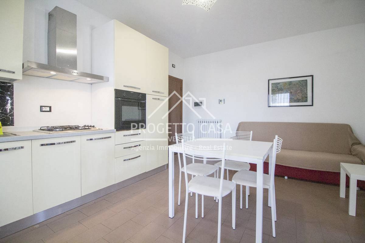 Appartamento in vendita a Camaiore, Lido di Camaiore