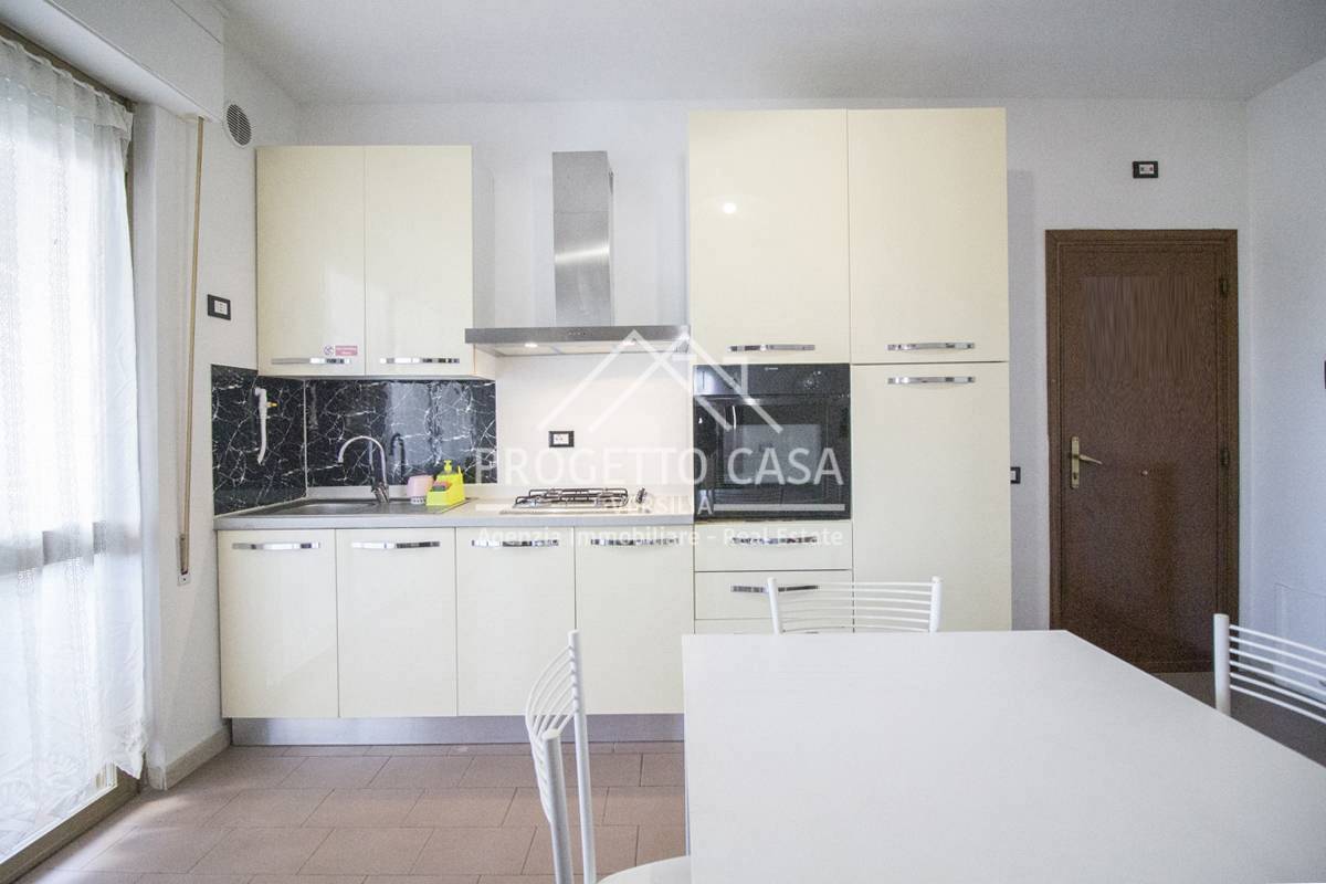 Appartamento in vendita a Camaiore, Lido di Camaiore