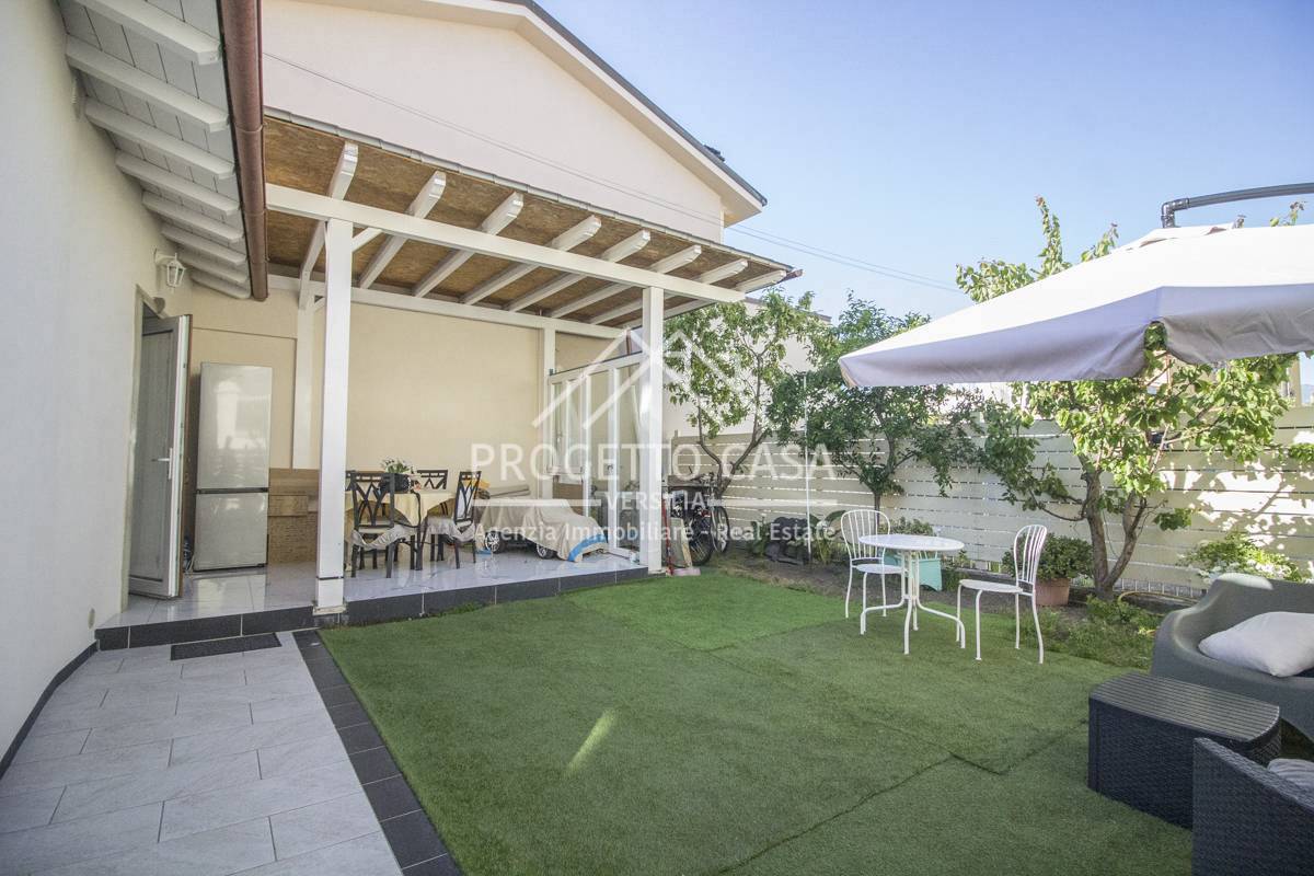 Casa / Villa in vendita a Camaiore, Lido di Camaiore