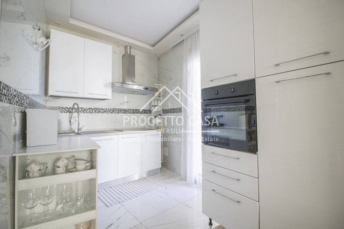 Casa / Villa in vendita a Camaiore, Lido di Camaiore