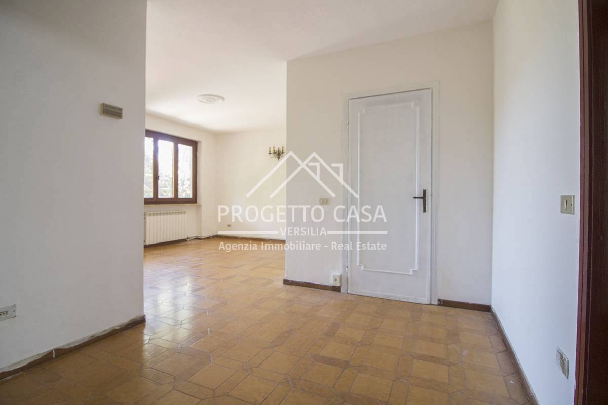 Appartamento in vendita a Camaiore, Lido di Camaiore