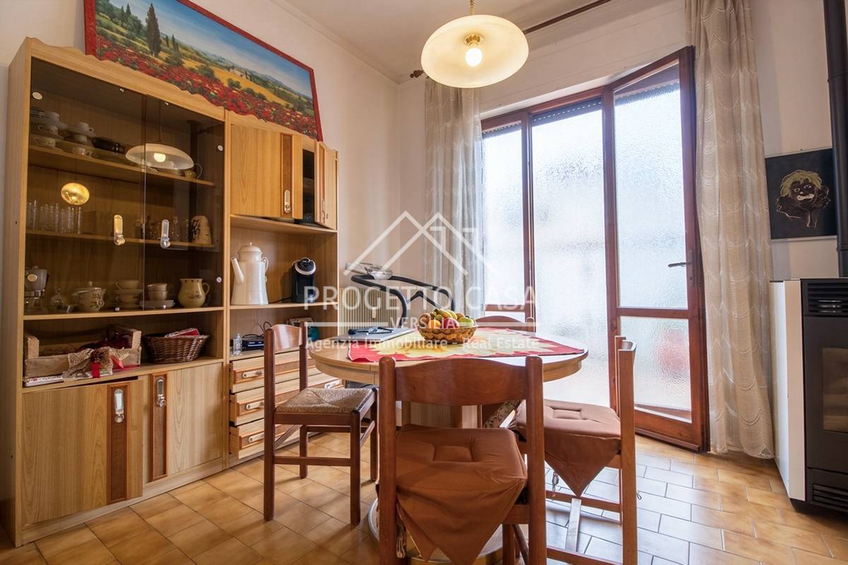 Casa / Villa in vendita a Viareggio, Torre del Lago Puccini