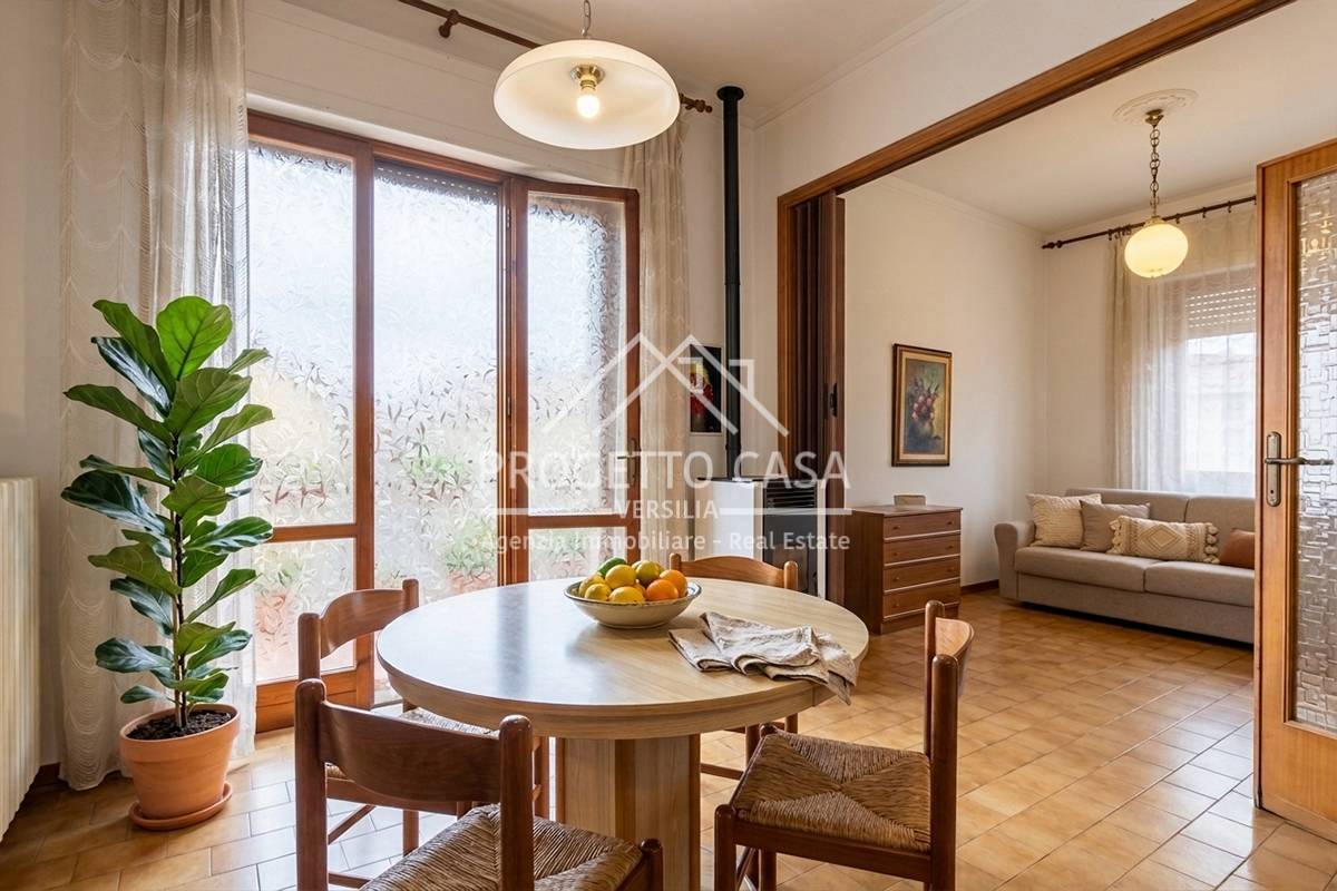 Casa / Villa in vendita a Viareggio, Torre del Lago Puccini