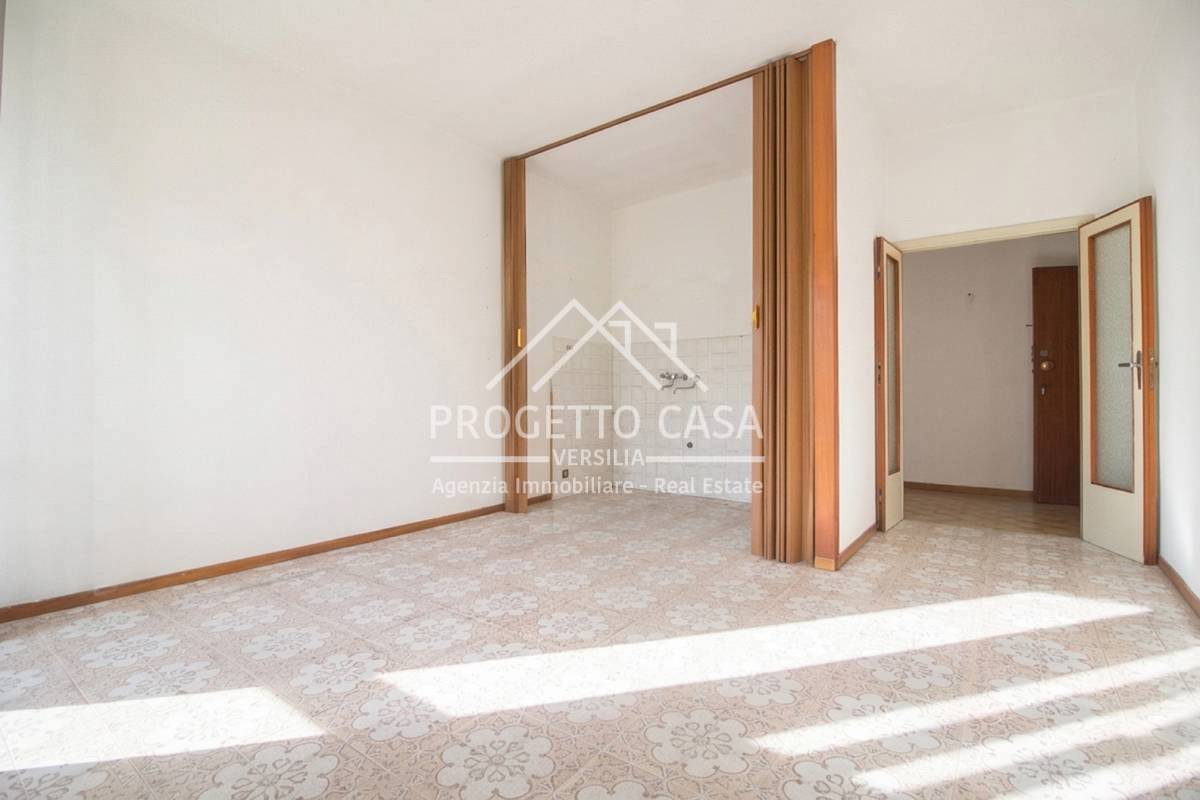 Appartamento in vendita a Camaiore, Lido di Camaiore