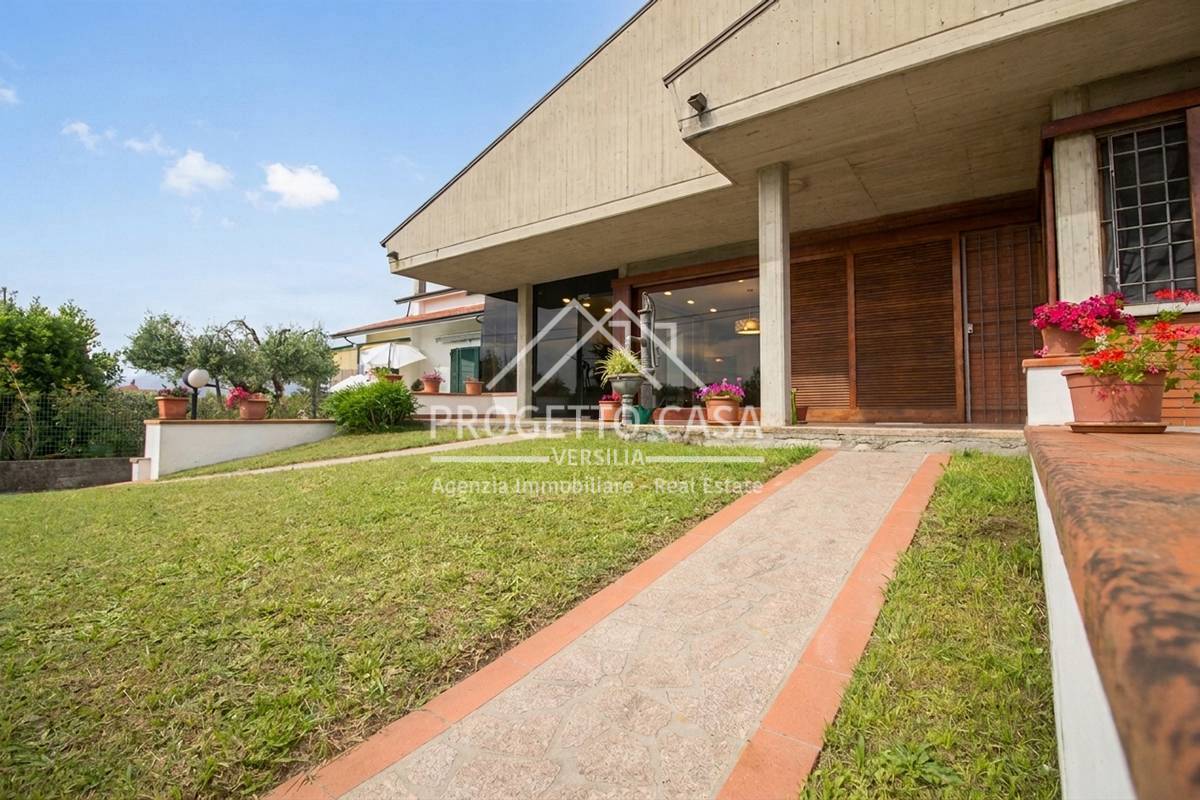 Casa / Villa in vendita a Camaiore, Lido di Camaiore