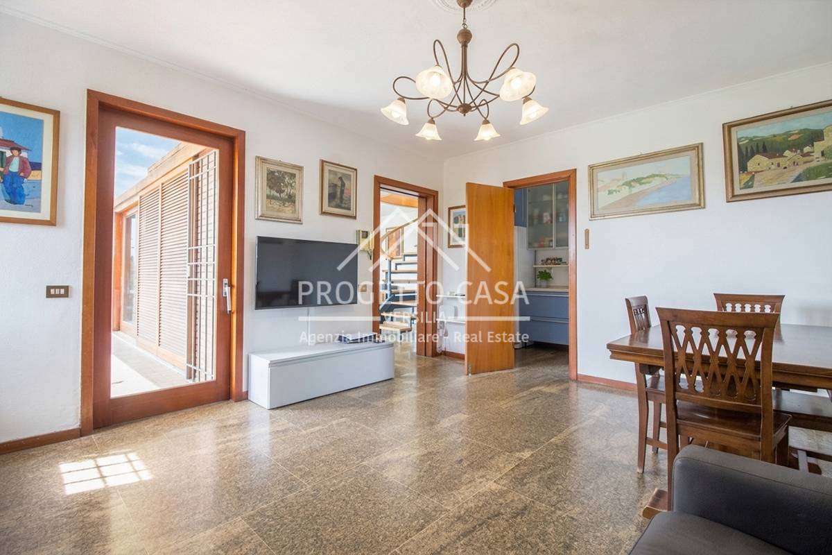 Casa / Villa in vendita a Camaiore, Lido di Camaiore