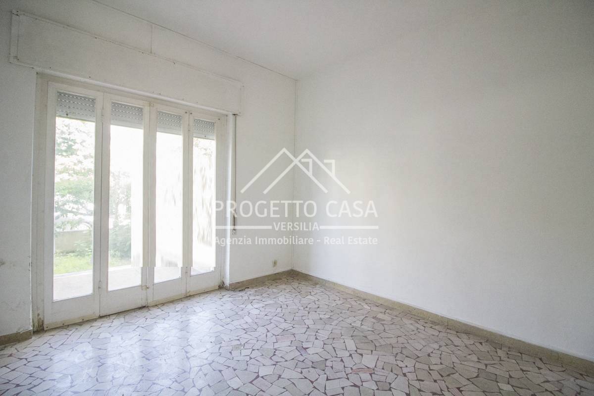 Appartamento in vendita a Camaiore, Lido di Camaiore